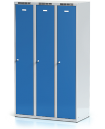 Šatní skříň trojdílná plechová s vloženými dvouplášťovými dveřmi A3M 35 3 1 S (Aldop)